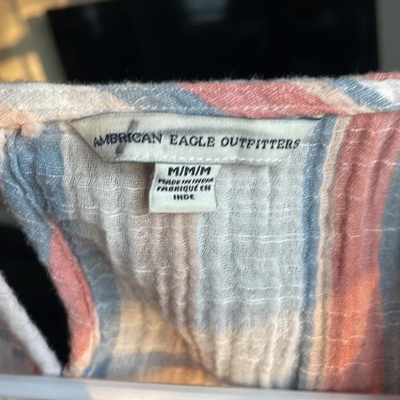 Striped Linen Crop Top - Picture 3 of 5